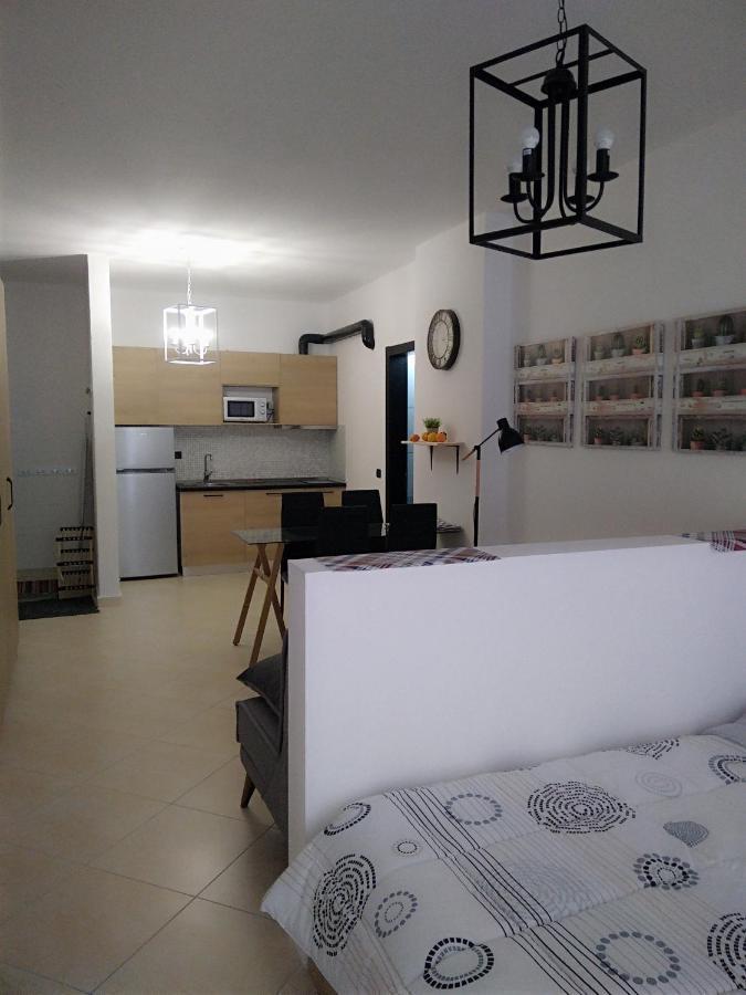 Coastal Apartment Дуррес Екстер'єр фото