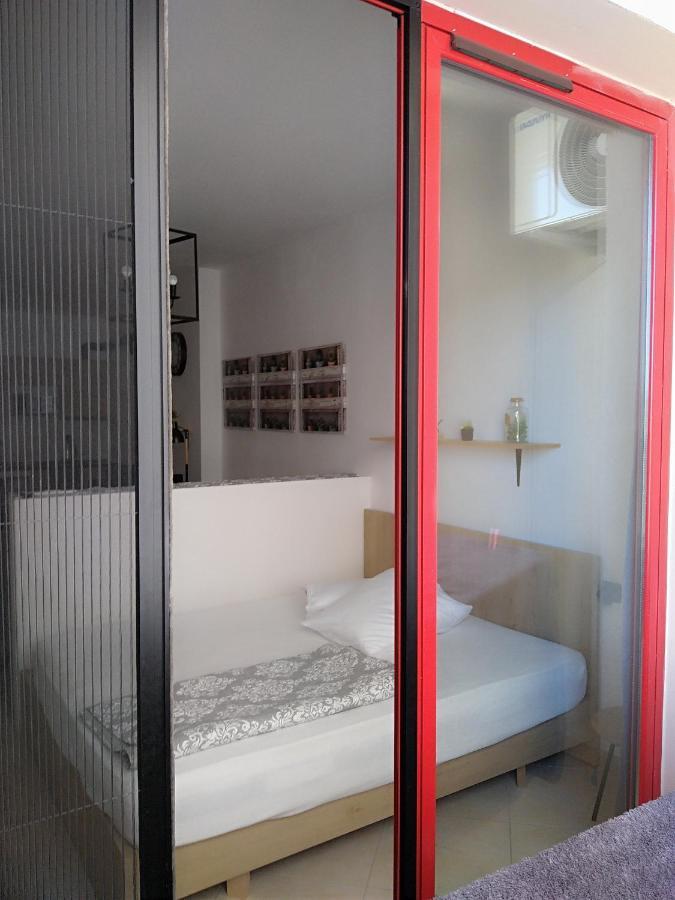 Coastal Apartment Дуррес Екстер'єр фото